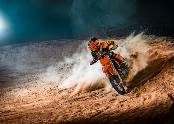 499532_MY23 KTM SX-E 5 - Action - CAT A_EU_ Global