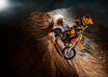 499535_MY23 KTM SX-E 5 - Action - CAT A_EU_ Global